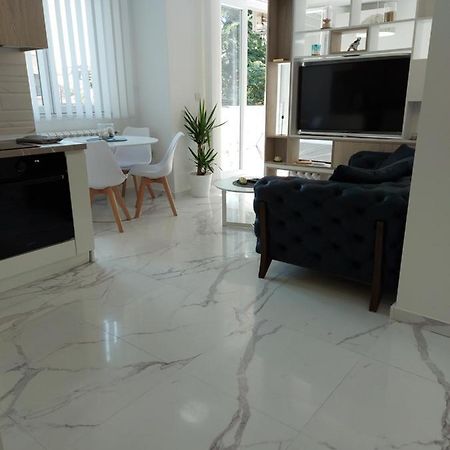 Luxury Apartment Iva Skopje Exterior foto